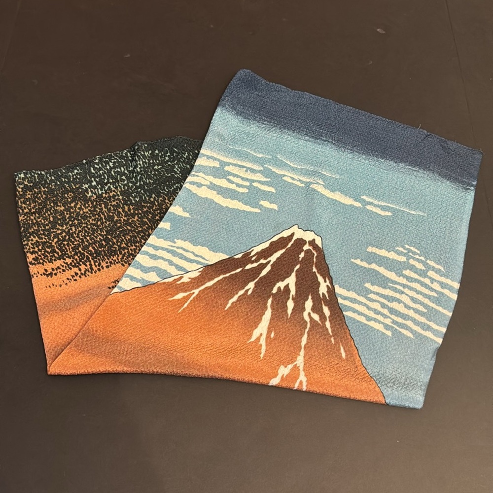 Vintage Mt. Fuji Japanese Silk Tapestry Scarf - Picture 14 of 17